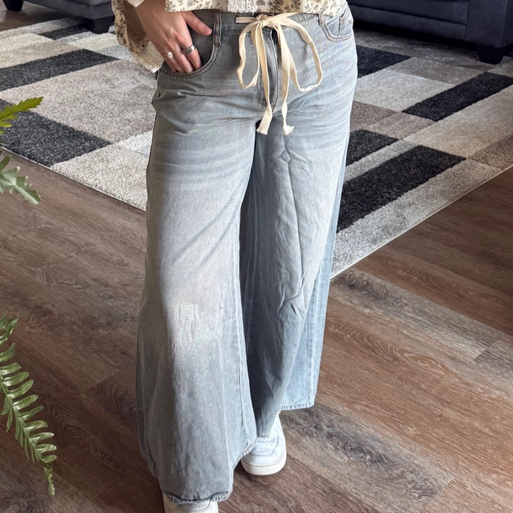 Mazik Light Gray Wide Leg Jeans - Picture 2 of 10